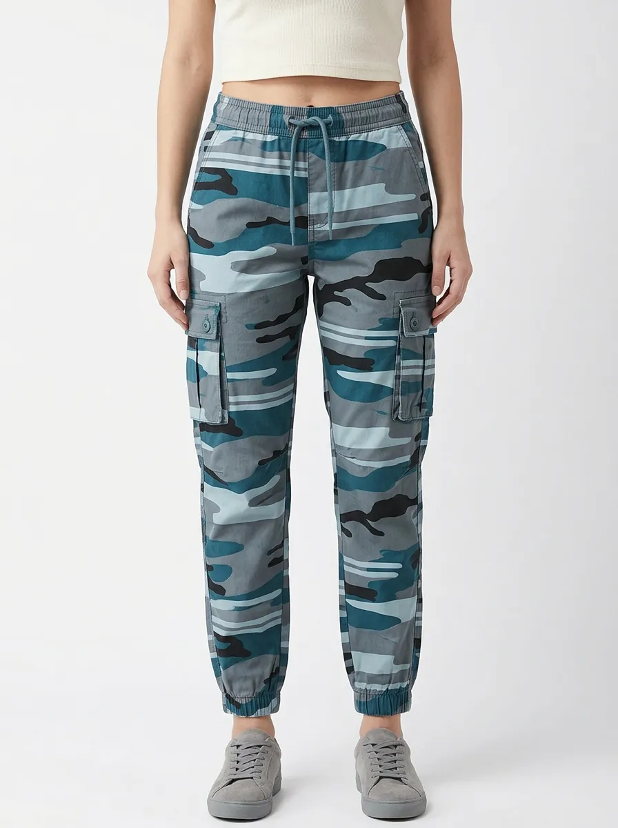 Women's Camouflage Mid-Rise Flap-Pocket Cargo Joggers