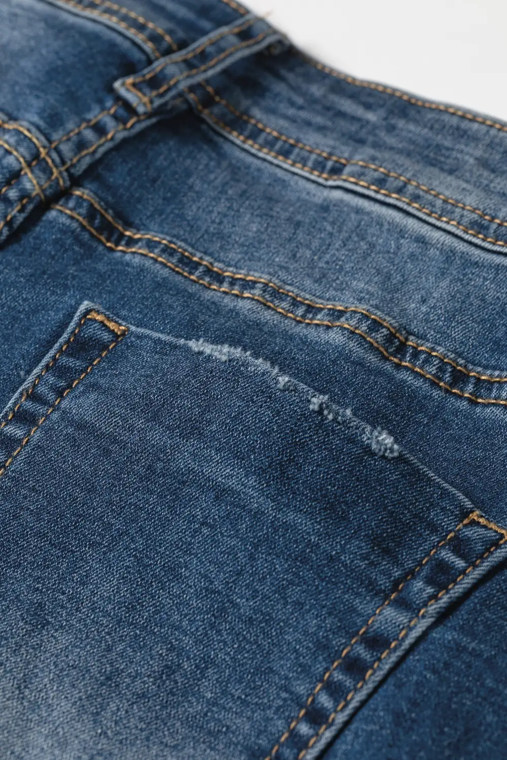 Relaxed Washed Pocketed Straight Leg Jeans