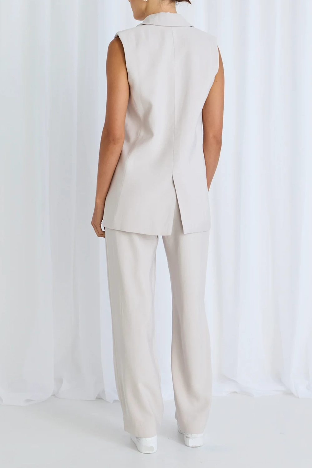 White Sleeveless Tailored Vest