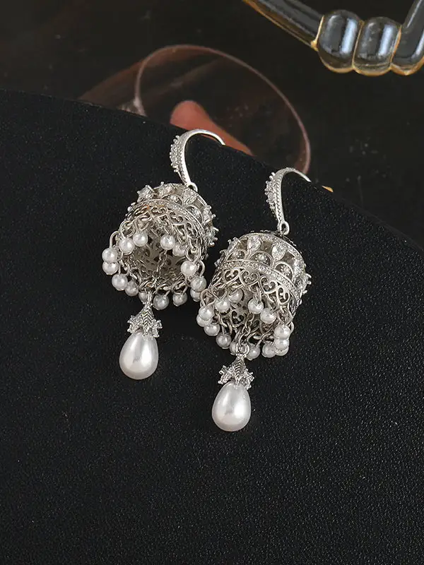 Chic Romantic Drop Earrings