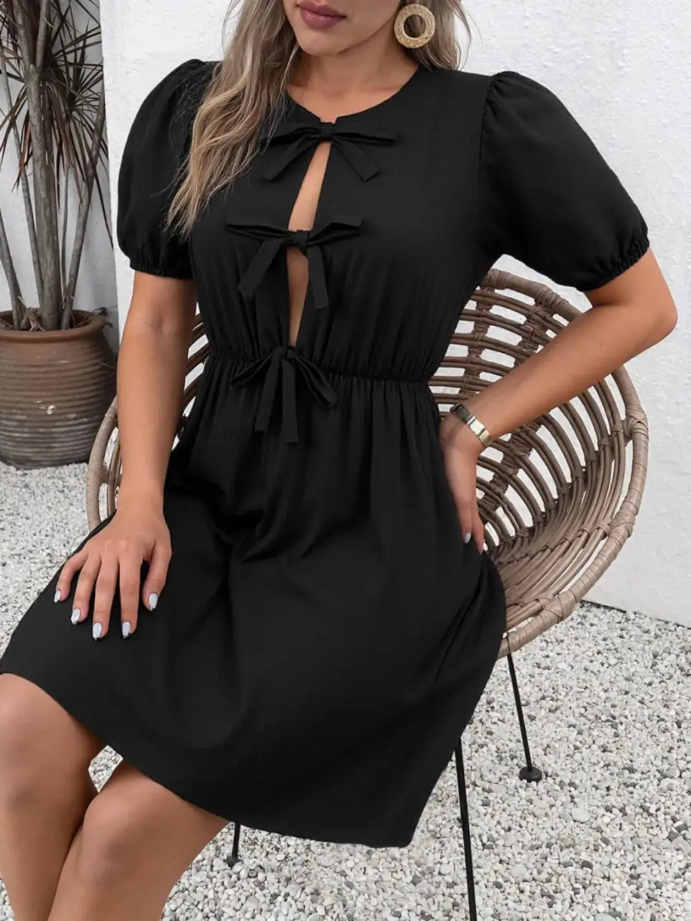 Elegant Wardrobe Mini Dress