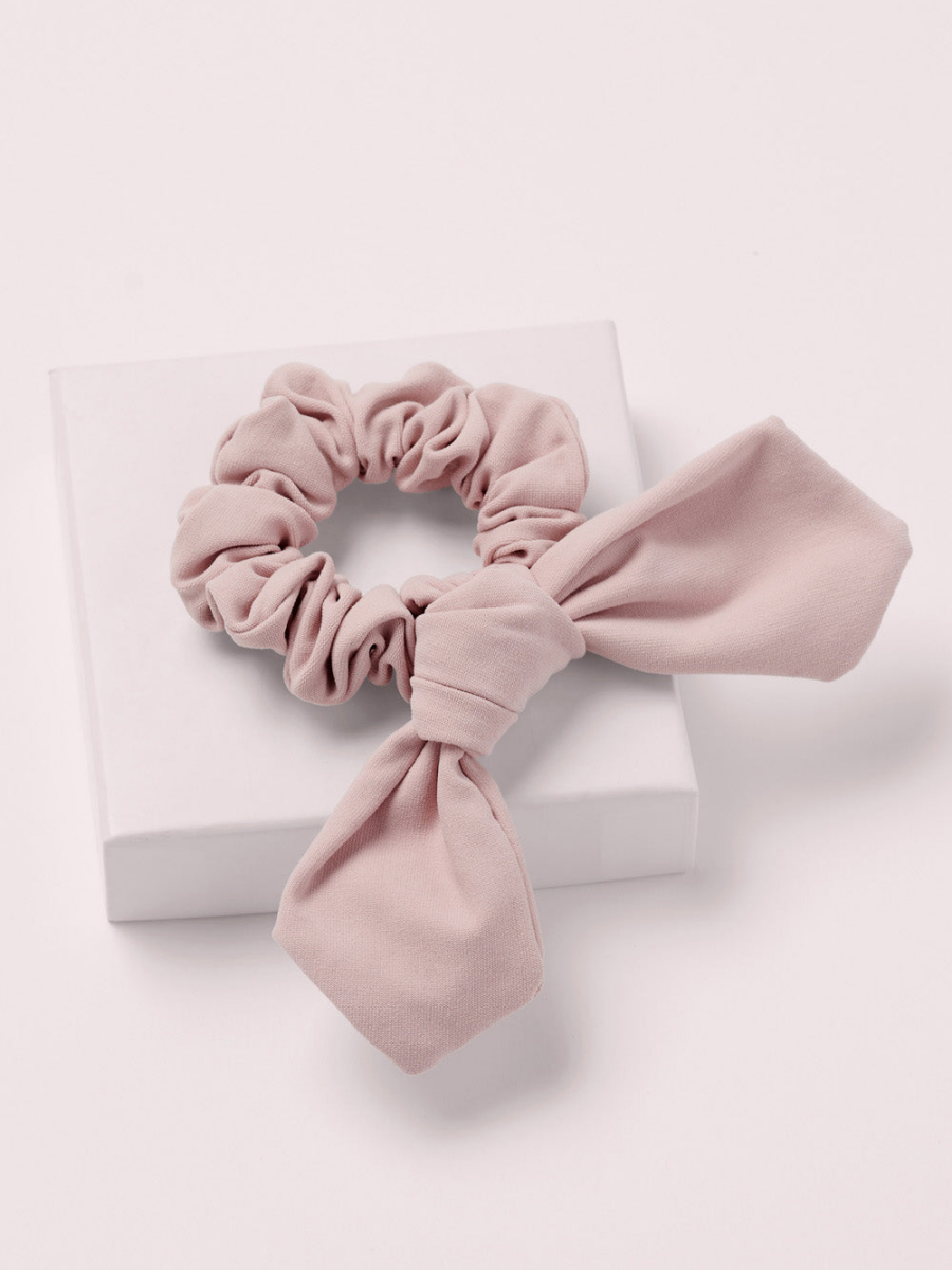 Chic Bow Scrunchie