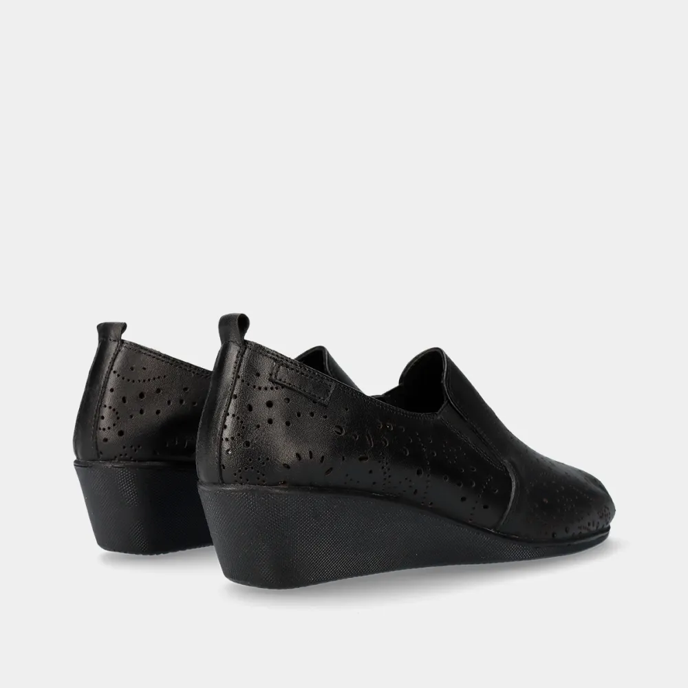 Modern Leather Comfort Pumps