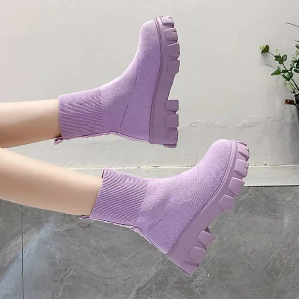 Round Toe Block Heel Boots