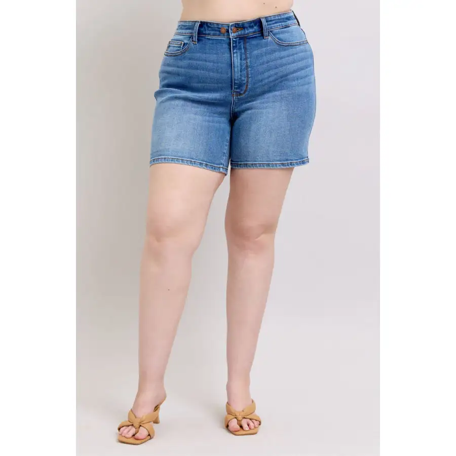 Easygoing Pocketed Denim Shorts