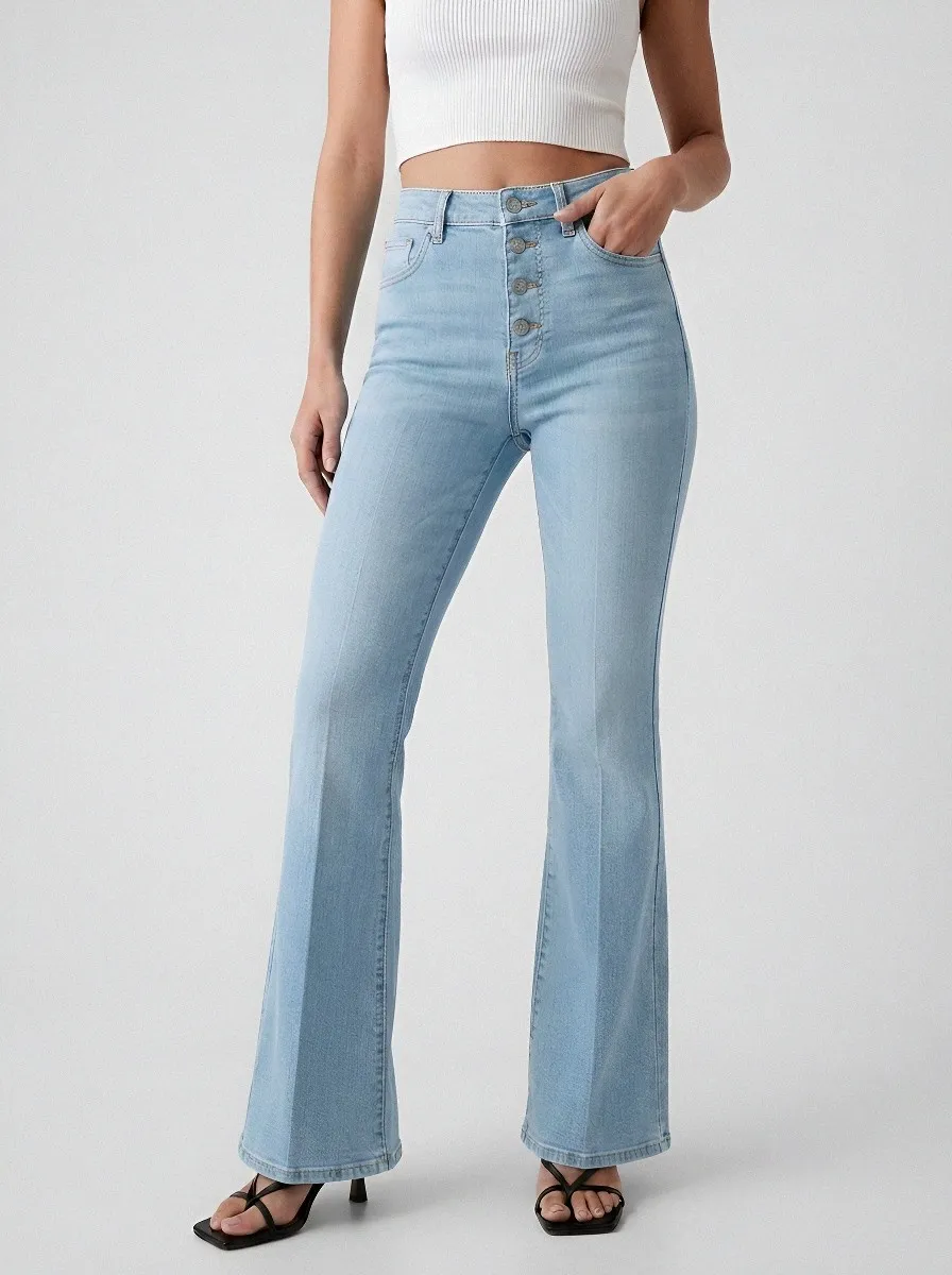 Vintage-Inspired High-Waist Stretch Women's High-Waist Stretch Flare Jeans
