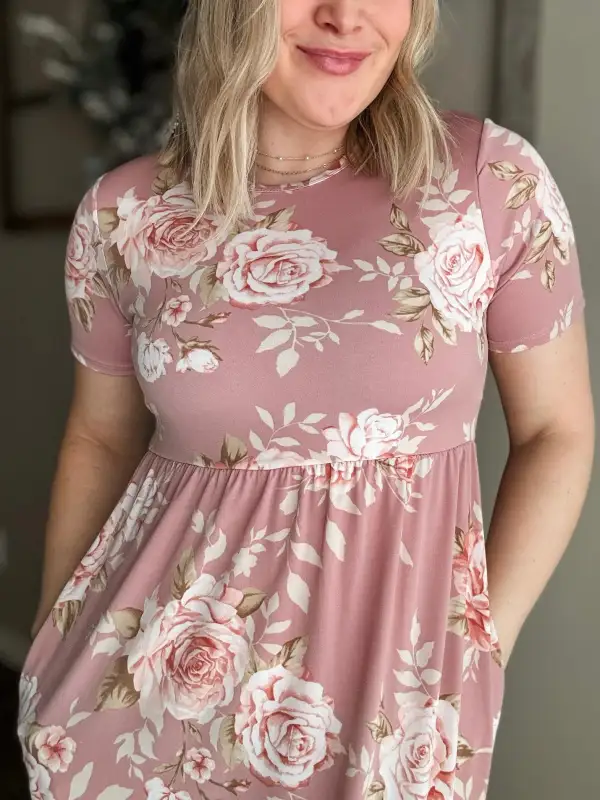 Floral Flow Maxi Dress