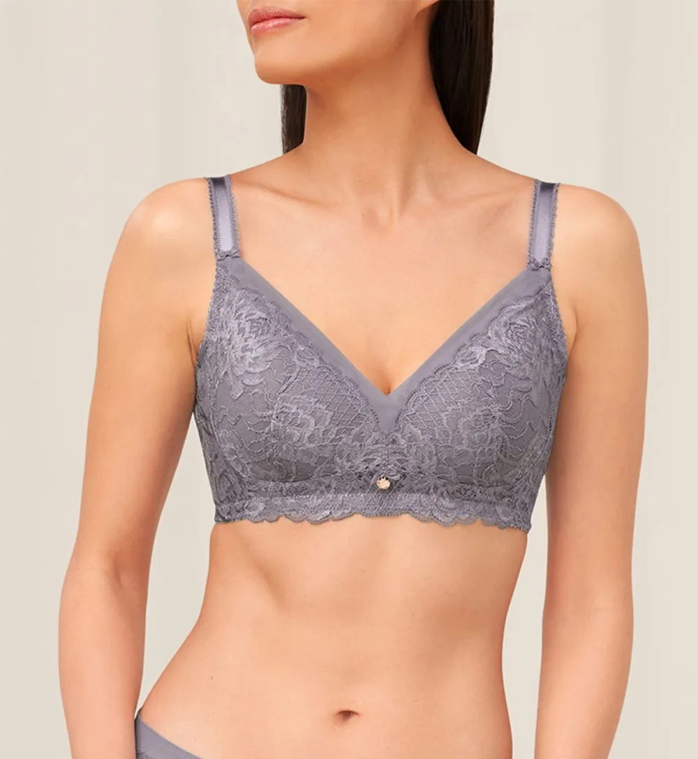 Women's Airy-Feel Non-Wired Full-Cup Padded Lace Molded Bra