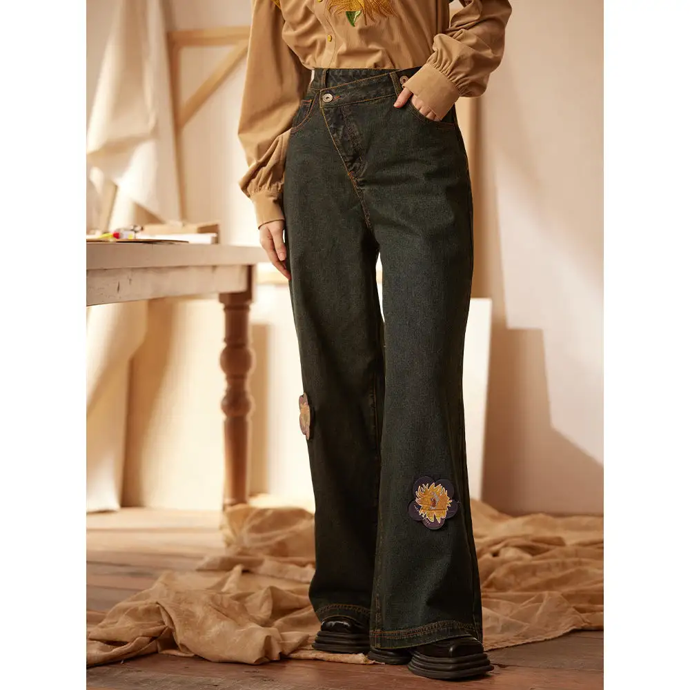 Embroidered Flared Jeans