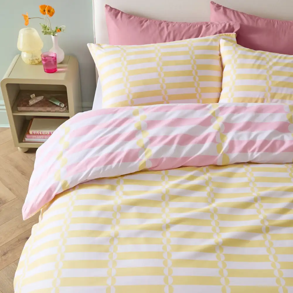 Polished Bedroom Reversible Geometric Duvet Cover Set