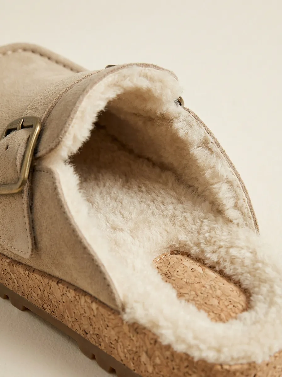 Women's Classic Faux Fur Lined Buckle Detail Clog Style Suede Wood Sole Loafers