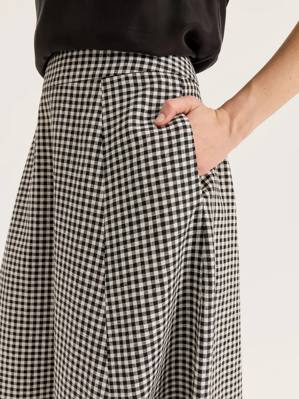 Courtside Check Skirt