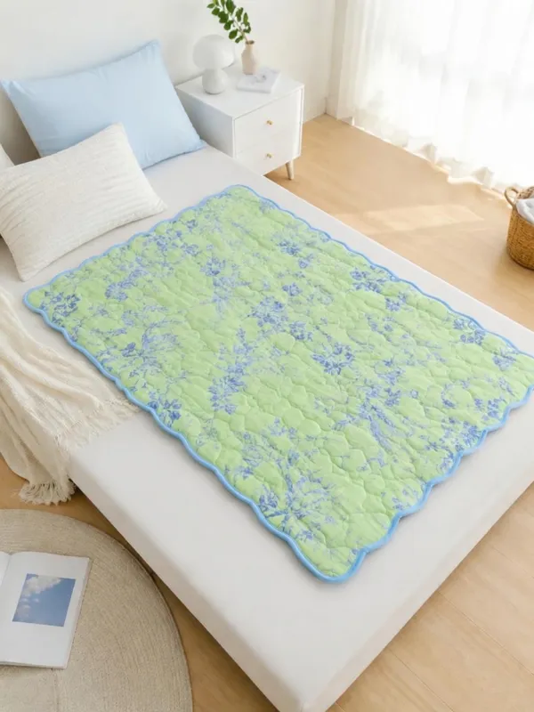 Vintage Floral Blue Toile Print Cooling Mat