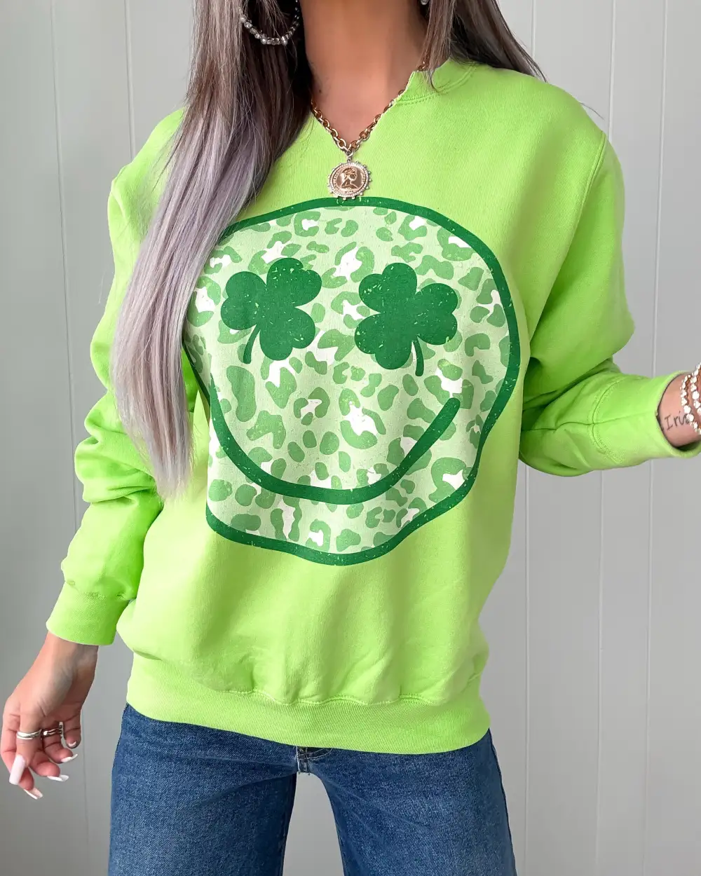 Refined Classic Graphic Sweatshirt