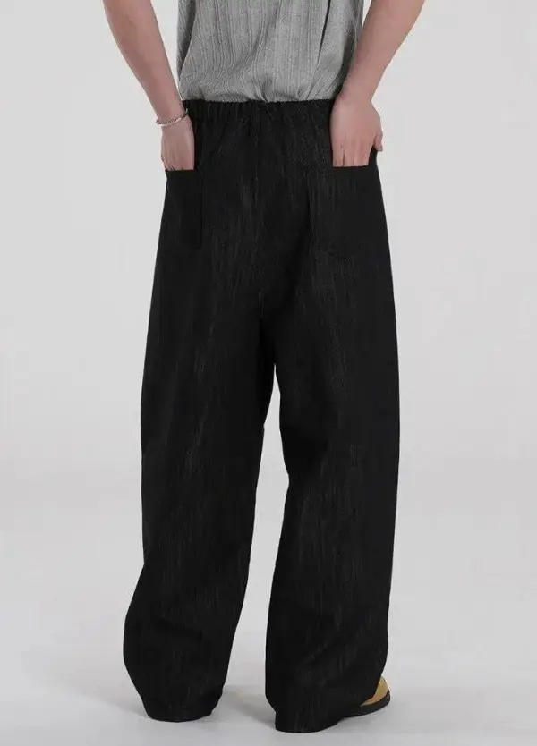 Lined And Buttoned Jeans