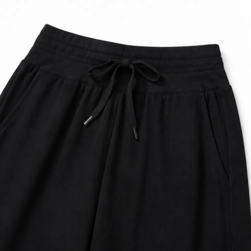 Tulip-hem Capri Pants with Pockets