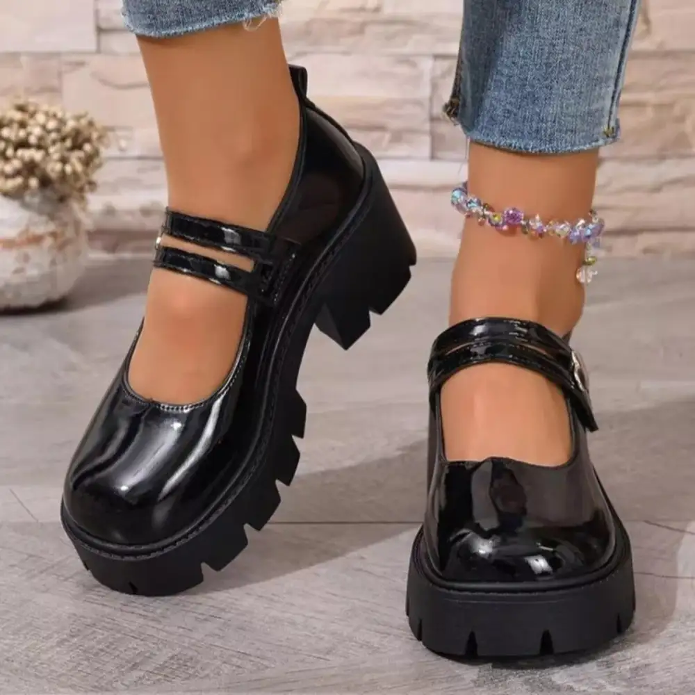 Relaxed Round Toe Block Heel Loafers
