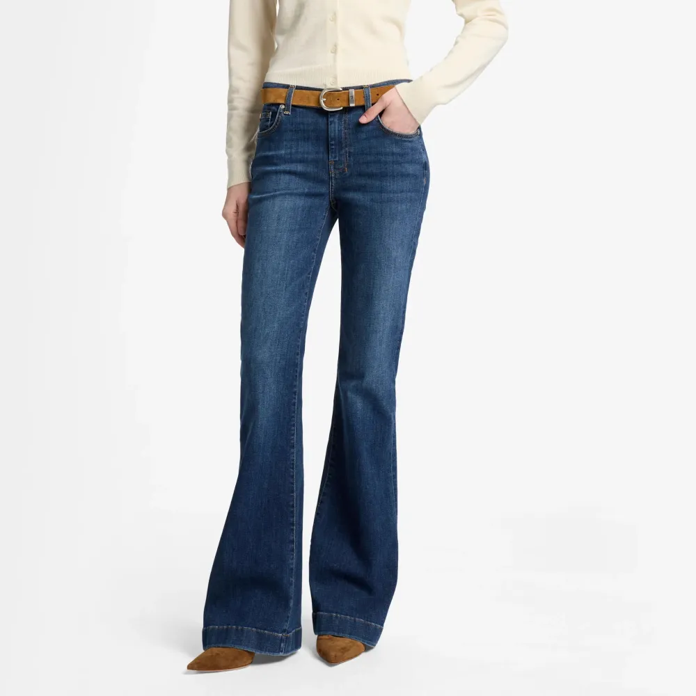Women's Modern Relaxed Classic Jeans