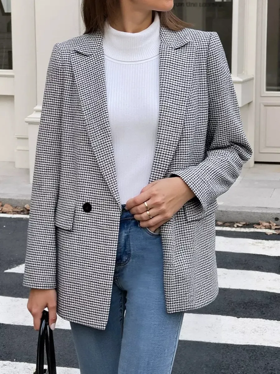Houndstooth Patterned Double-breasted Blazer