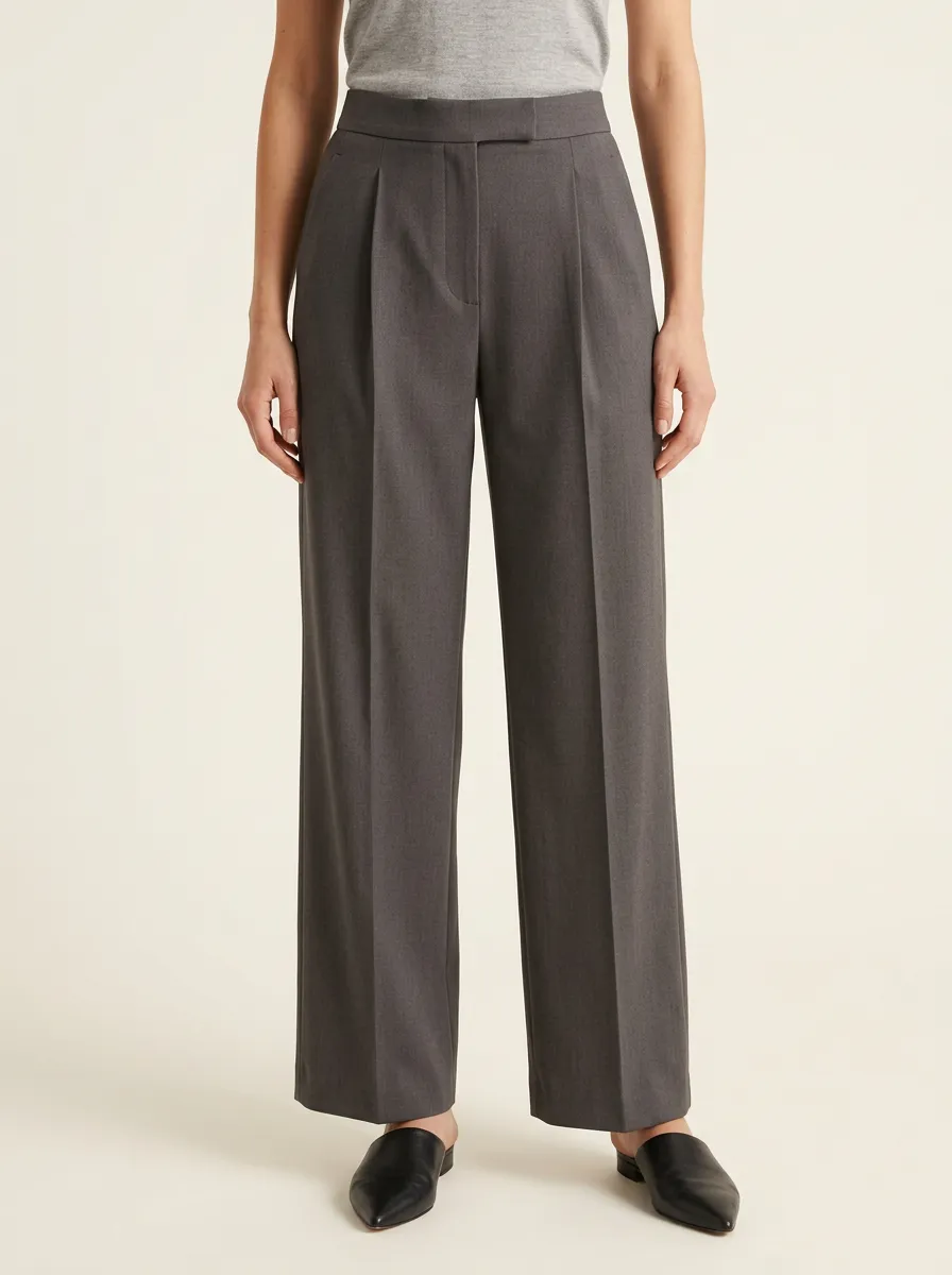 Relaxed Silhouette Pleated Wide-Leg Trousers