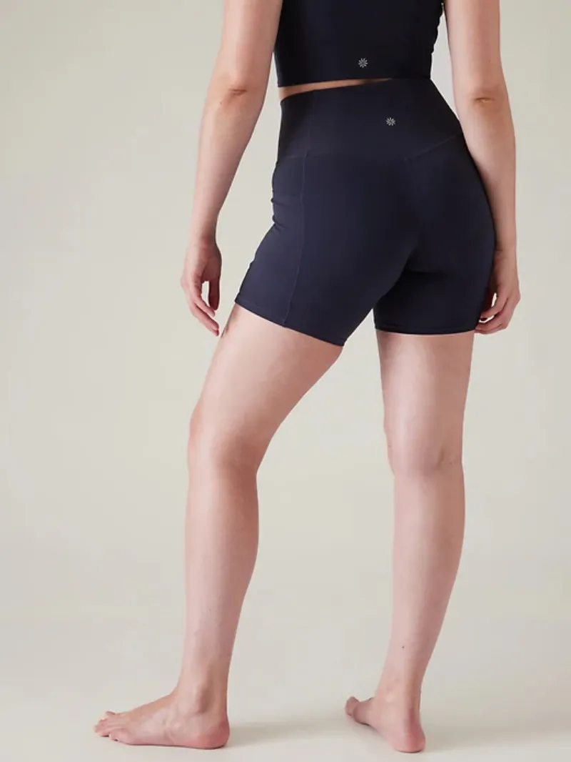 Burgundy Pocketed Athletic Shorts For Functional Casual Style