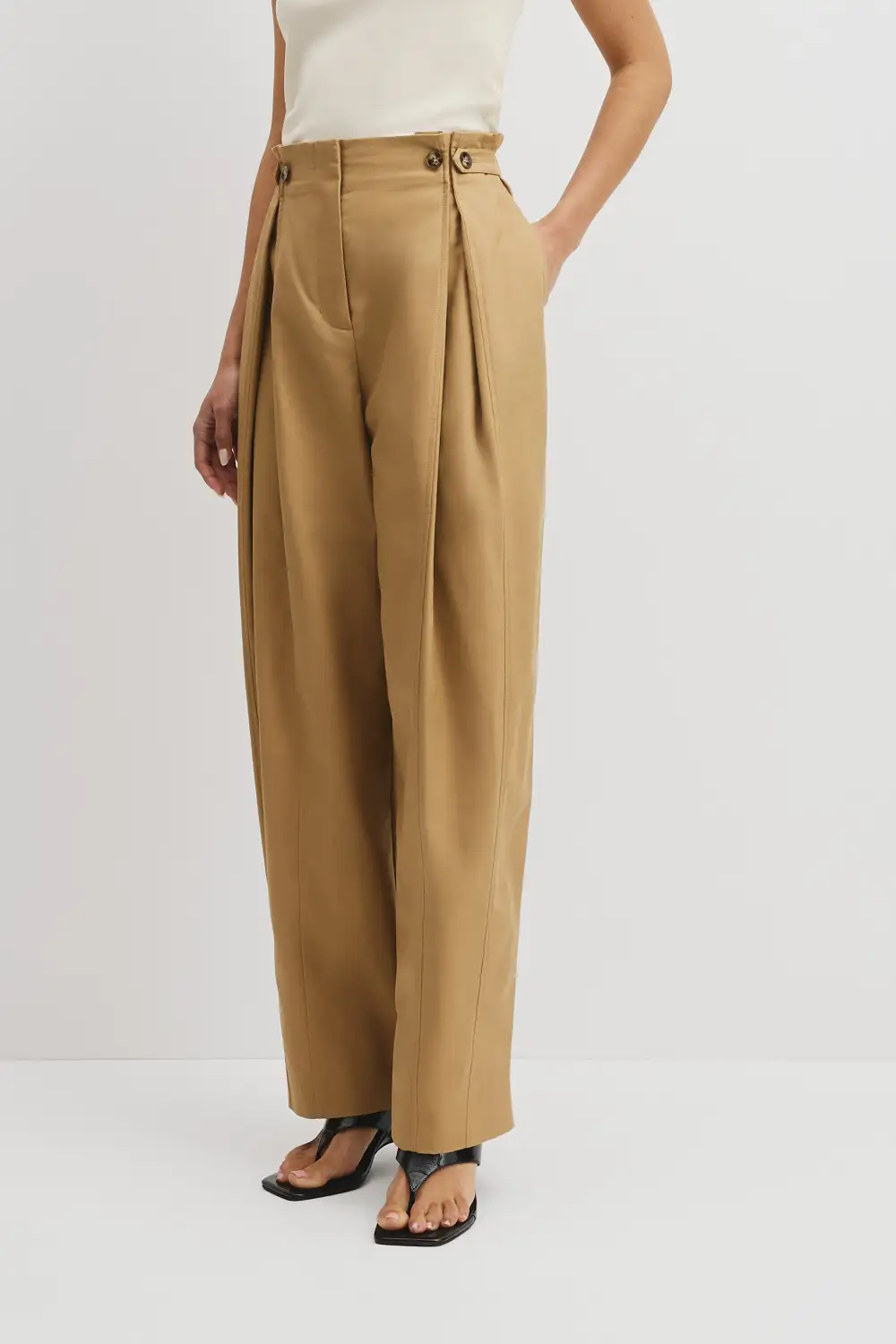 Women's Modern Tapered Pants