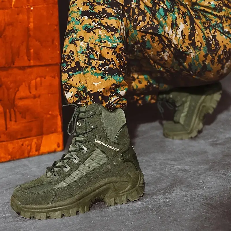 Men's Lace Up Hiking Boots