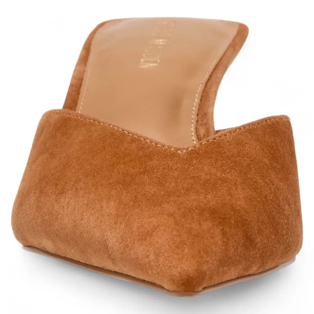 Mod Pointed Toe Mule Pump