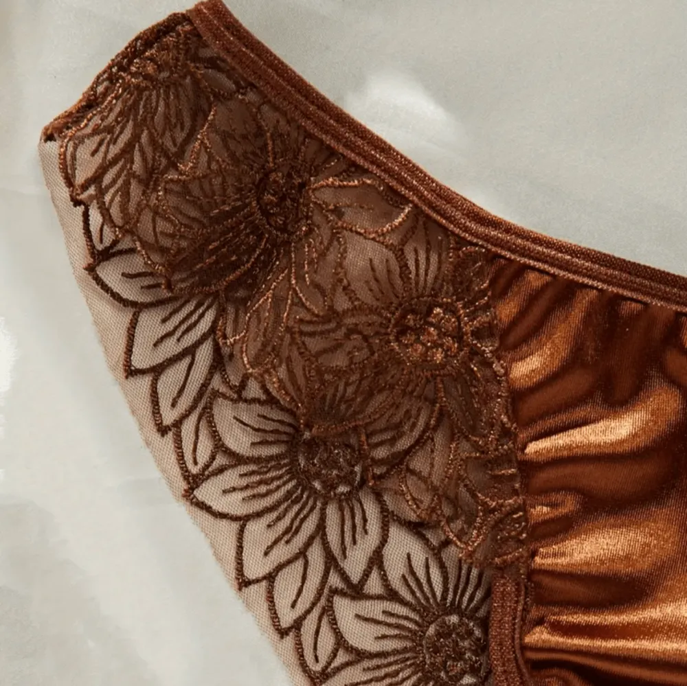 Refined Floral Embroidered Silk Lingerie Set