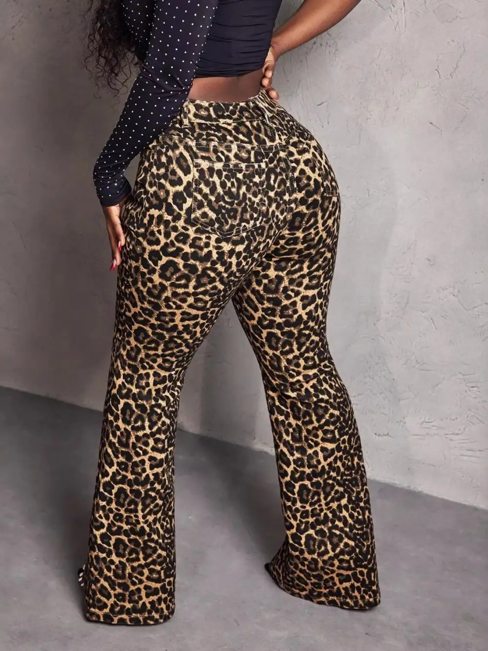 Relaxed Leopard Wide Leg Pants