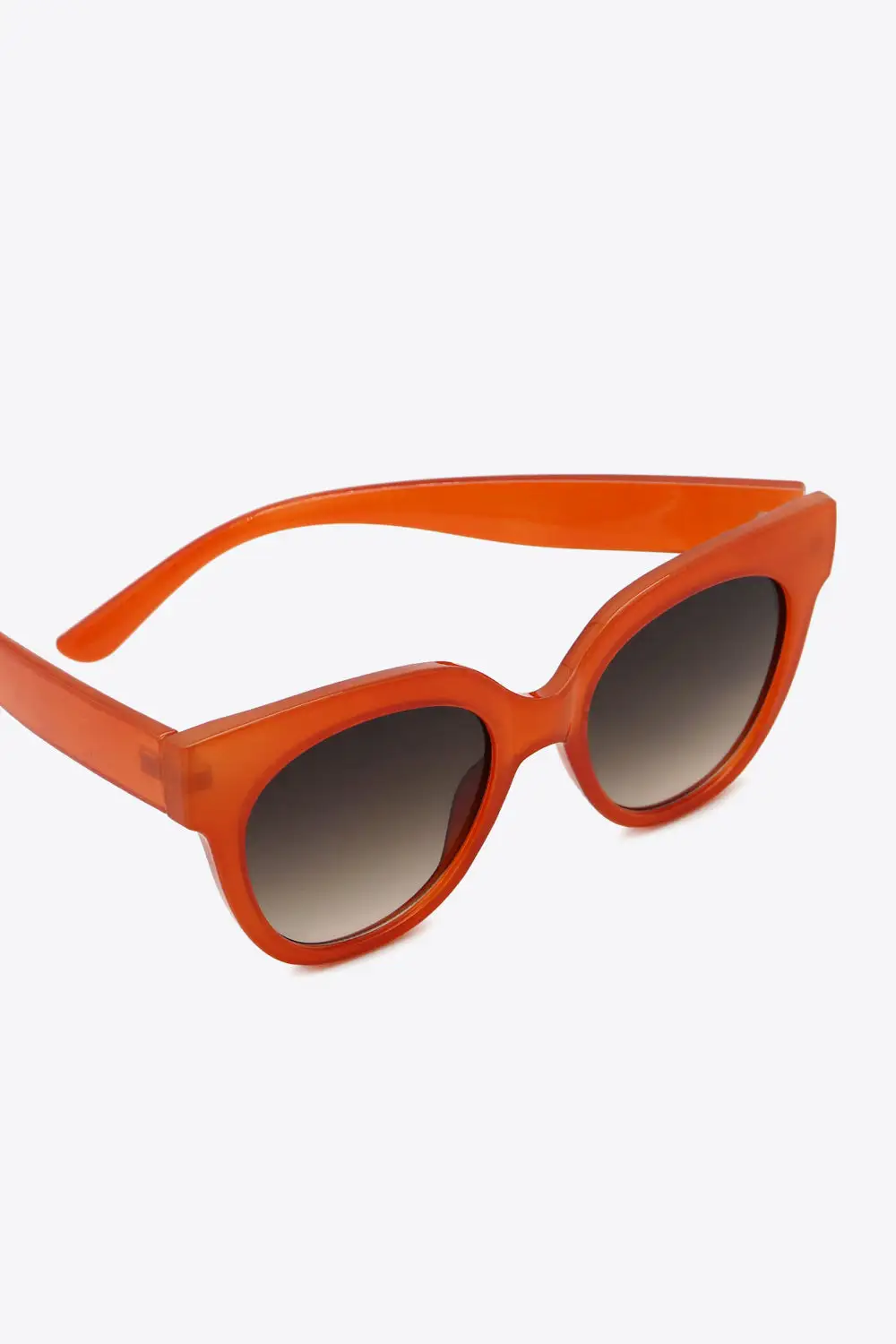 Relaxed Round Frame Sunglasses