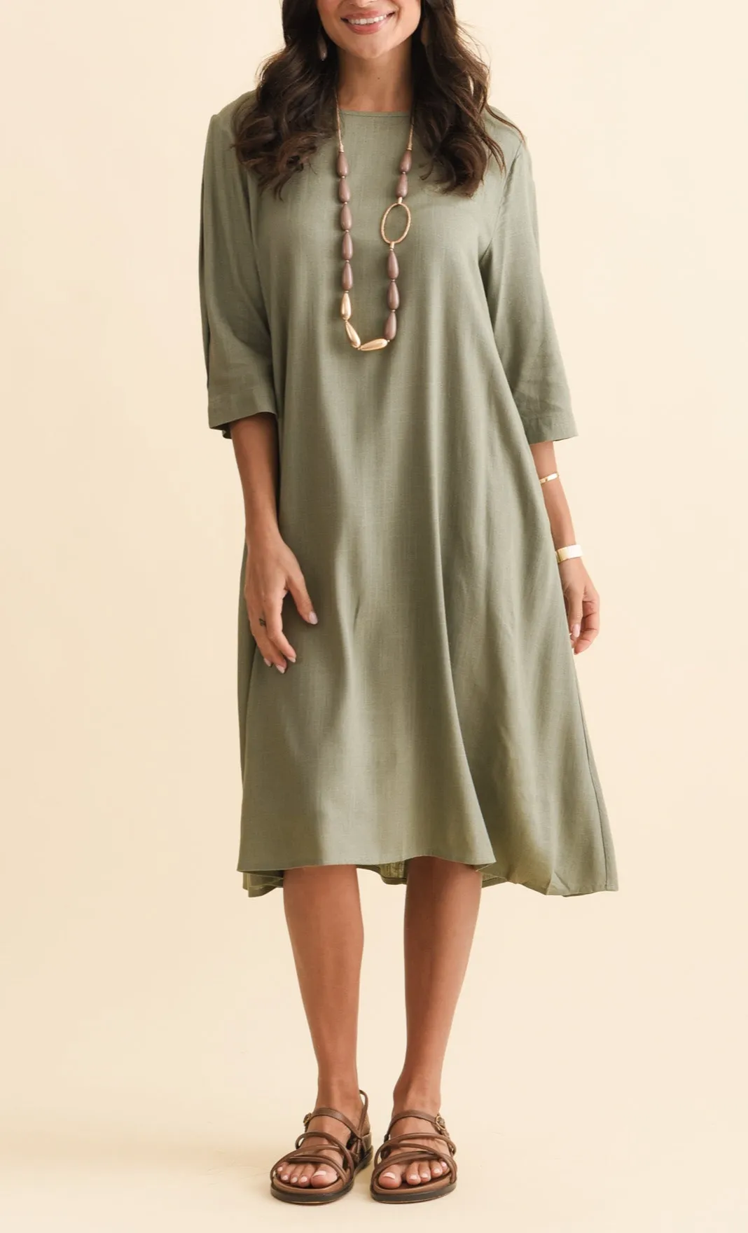 Knee-Length Linen Pocket Round-Neck Three-Quarter-Sleeve Draped Relaxed Dress