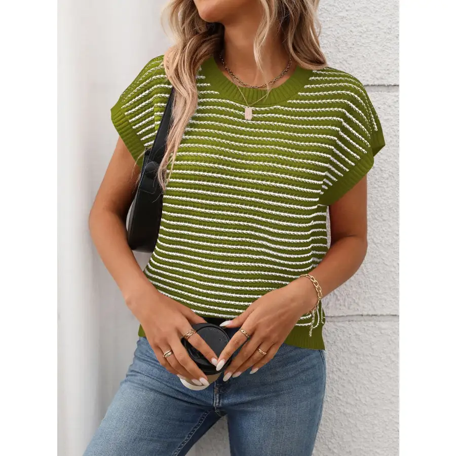 Round Neck Short Sleeve Knit Top
