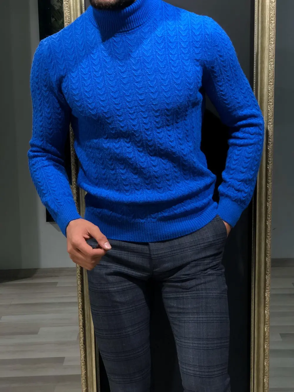 Contemporary Slim Fit Knit Turtleneck Sweater