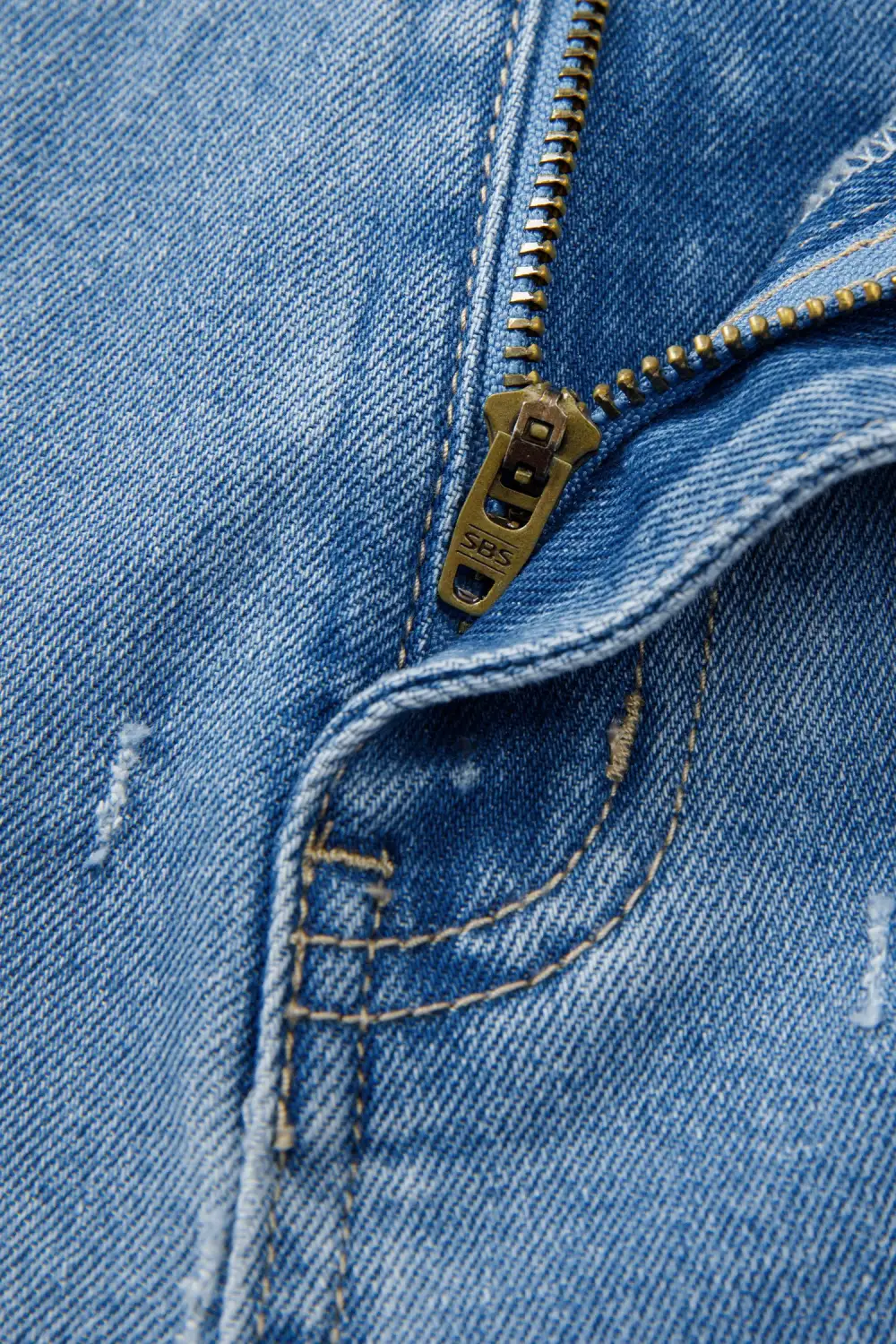 Women's Distressed Detail Tummy Control Raw Hem Jeans