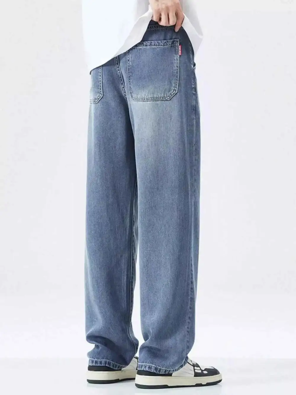 Relaxed Fit Wide Leg Vintage Wash Jeans
