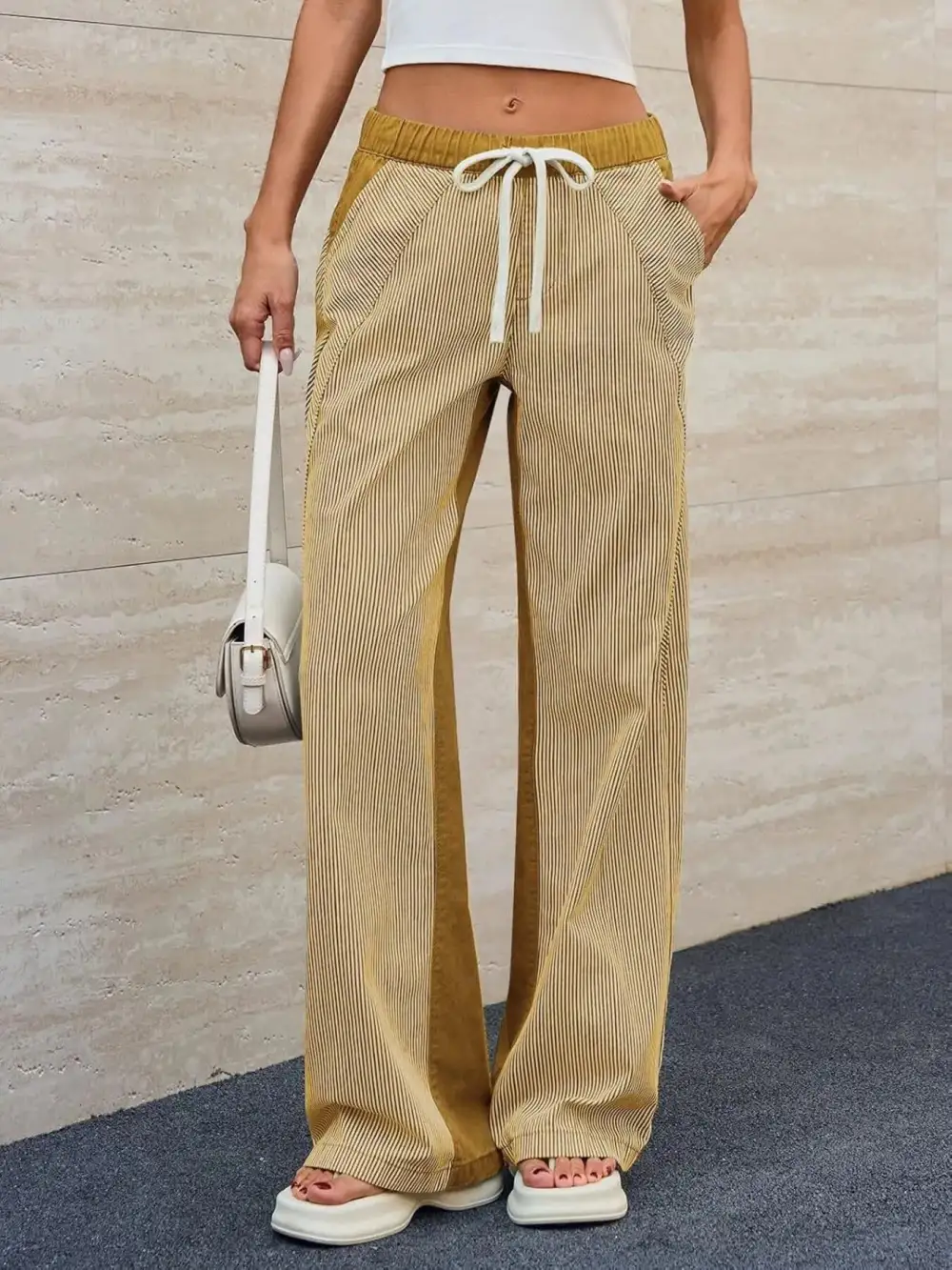 Relaxed Striped Wide Leg Jeans