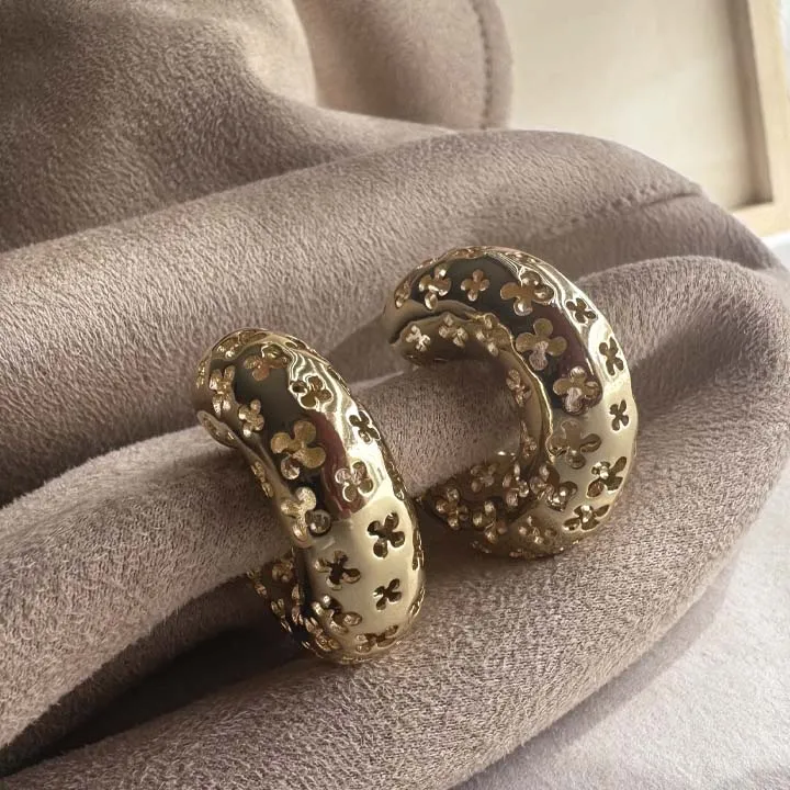 Artful Clover Earrings