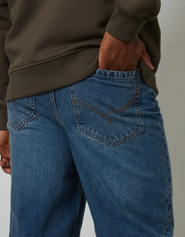 Light Wash Baggy-Fit Jeans
