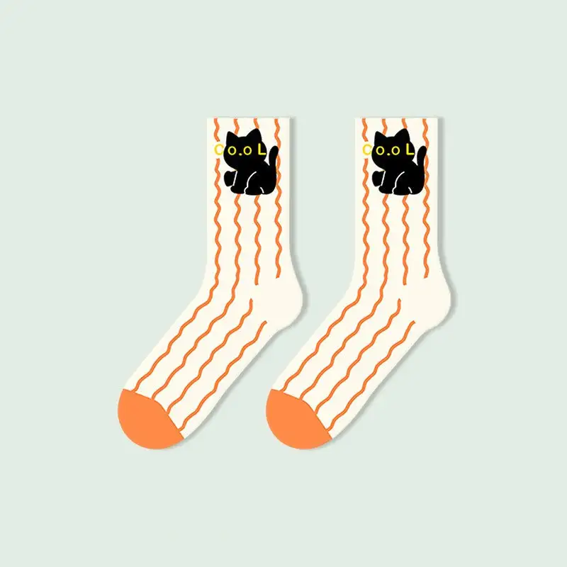 Wavy Stripe Cat Print Crew Socks