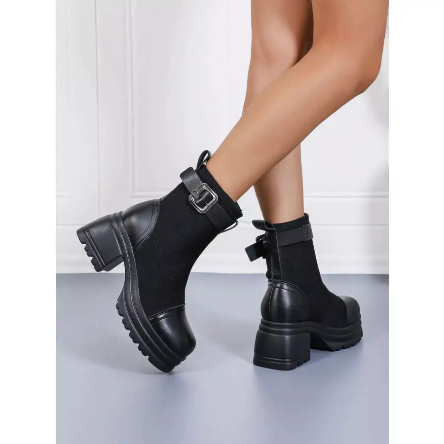Chic Round Toe Block Heels Boots