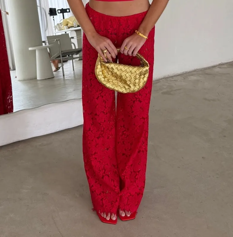 Relaxed Classic Lace Pants