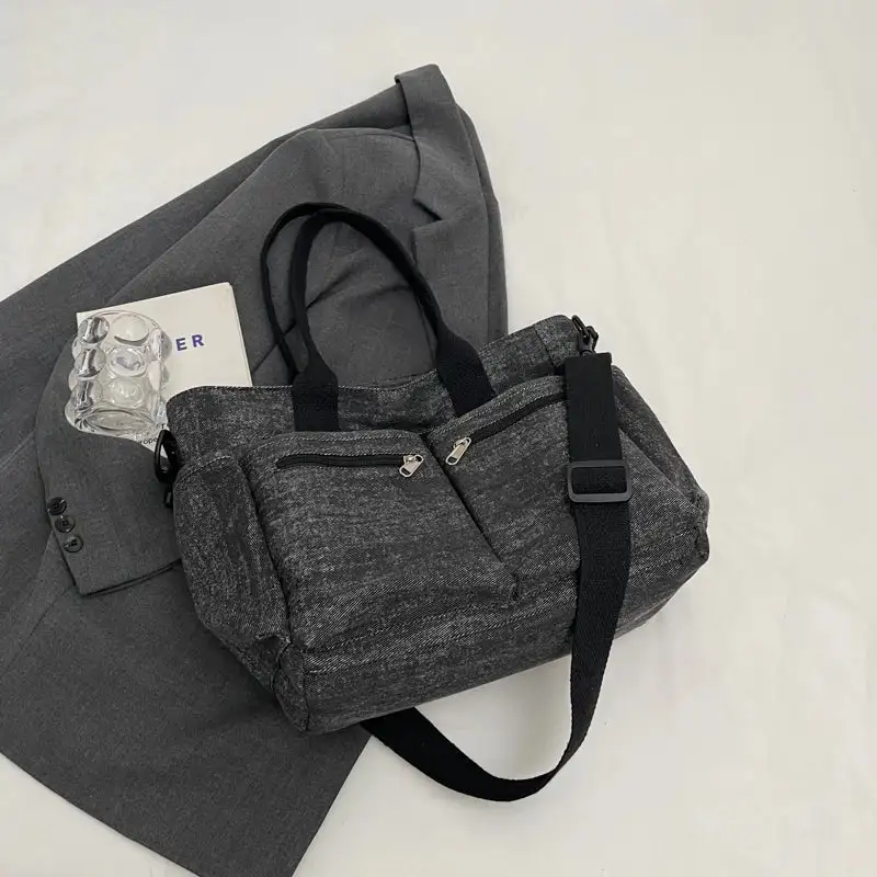 Versatile Utility: Large-Capacity Mesh & Canvas Travel Bag