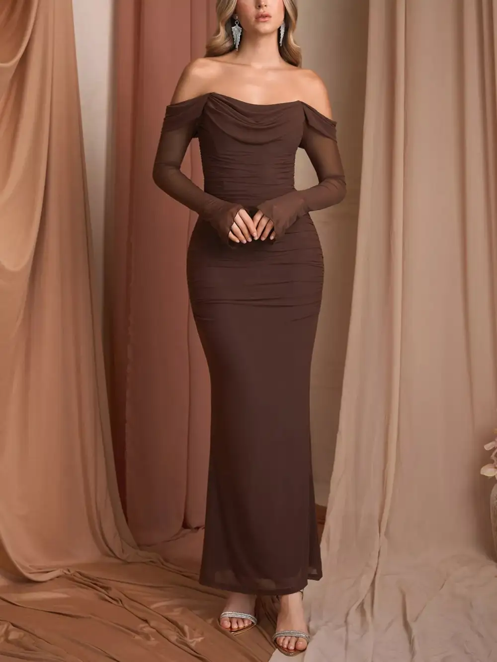 Relaxed Shape Ruched Maxi Dress