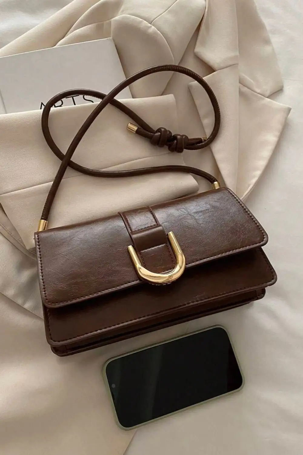 Small Square PU Leather Crossbody Bag – Colorful Detail & Anti-Theft Flap Closure
