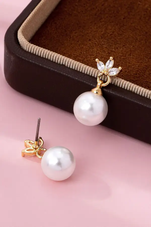 Crystal Floral Pearl Drop