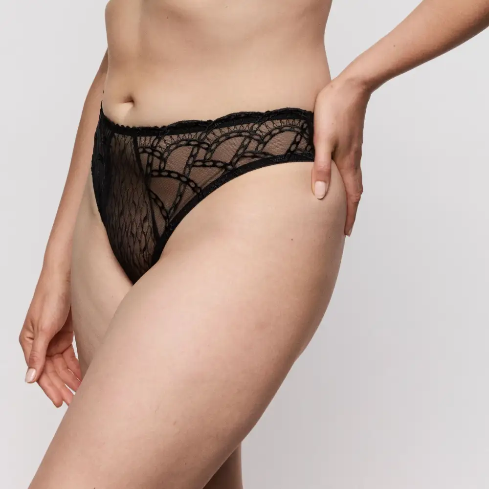 Women's Flat Seams Elastic Waistband Cotton Gusset Lace Embroidery Cotton Tanga Panty