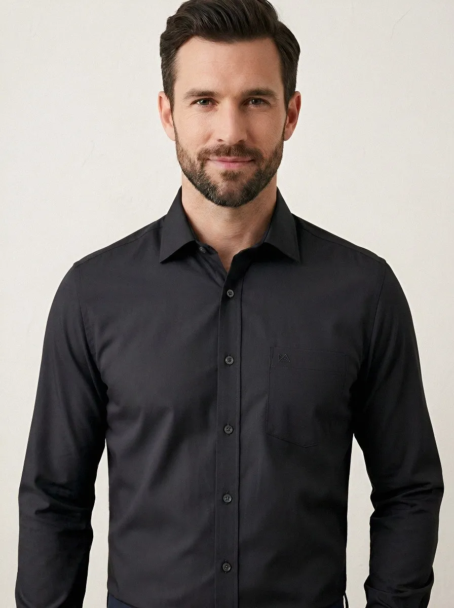 Men's Non-Iron Cotton Geometric Logo Embroidered Button-Down Shirt