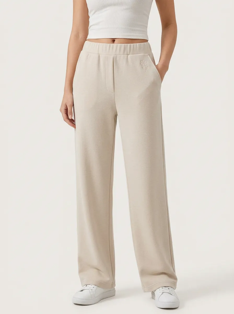 Women's Minimalist Beige Flower Embroidered Sweatpants