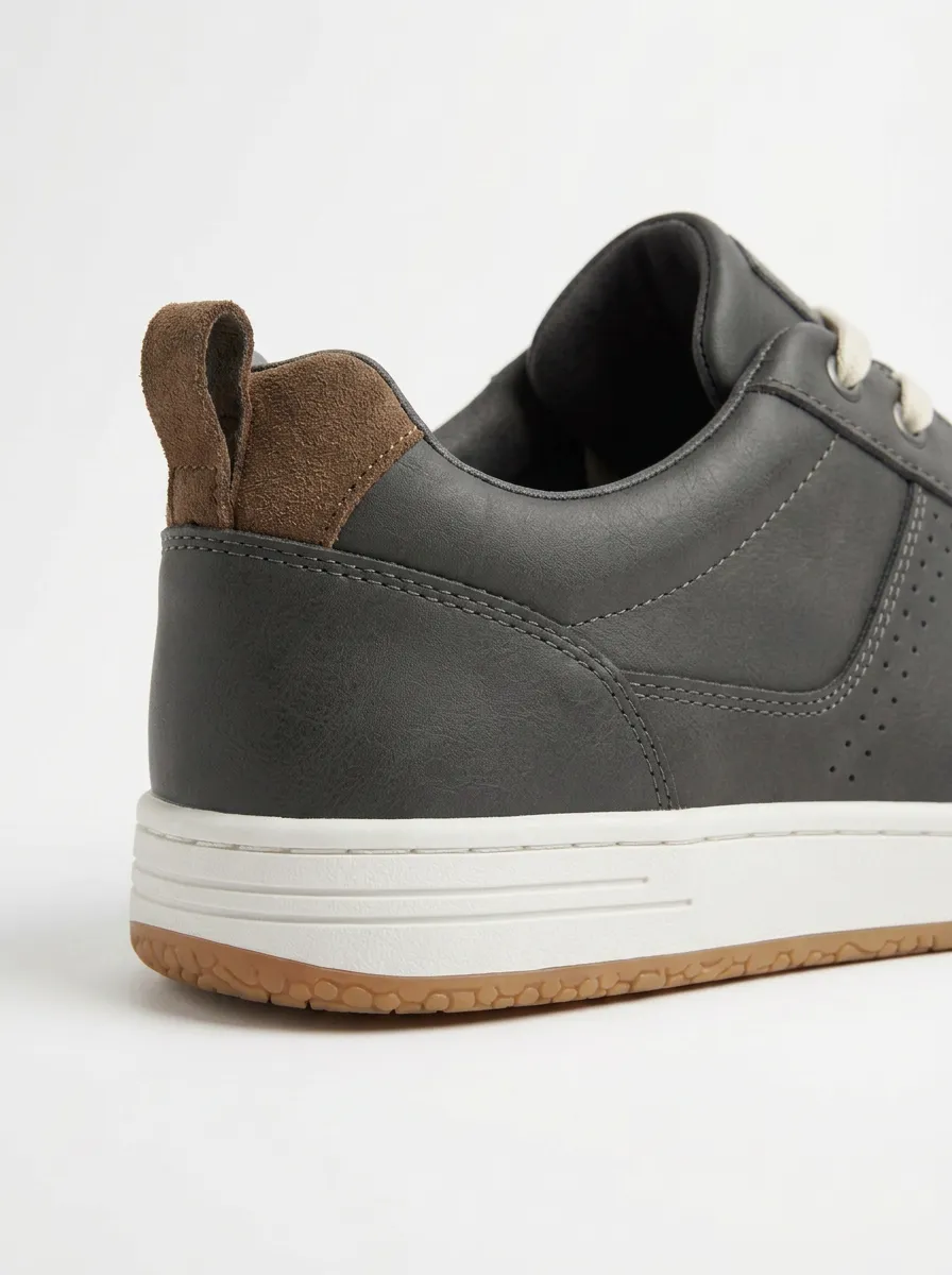Men's Leisure Pace Lace-Up Skate Shoes
